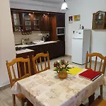 Πανσιόν Kemences Vendeghaz 3*