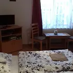 Kemences Vendeghaz Πανσιόν