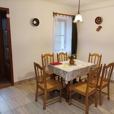 Kemences Vendeghaz Guest house Mikohaza