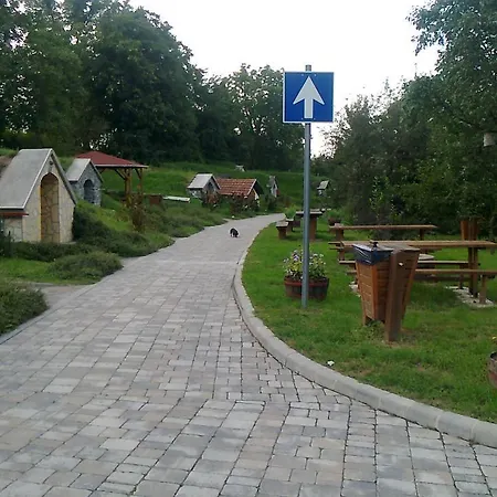 Kemences Vendeghaz Mikohaza