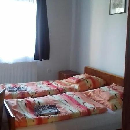 Kemences Vendeghaz 3*