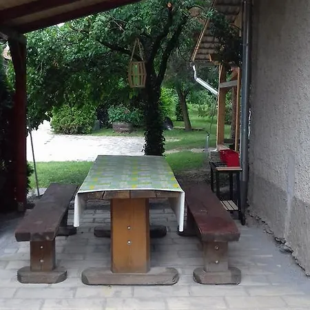 Kemences Vendeghaz Guest house
